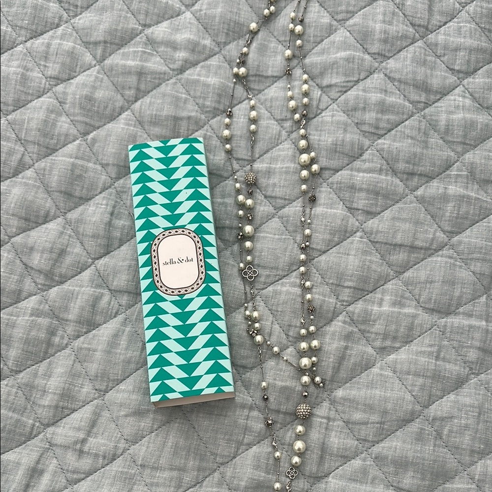 Stella & Dot Madeline Pearl and Silver Necklace